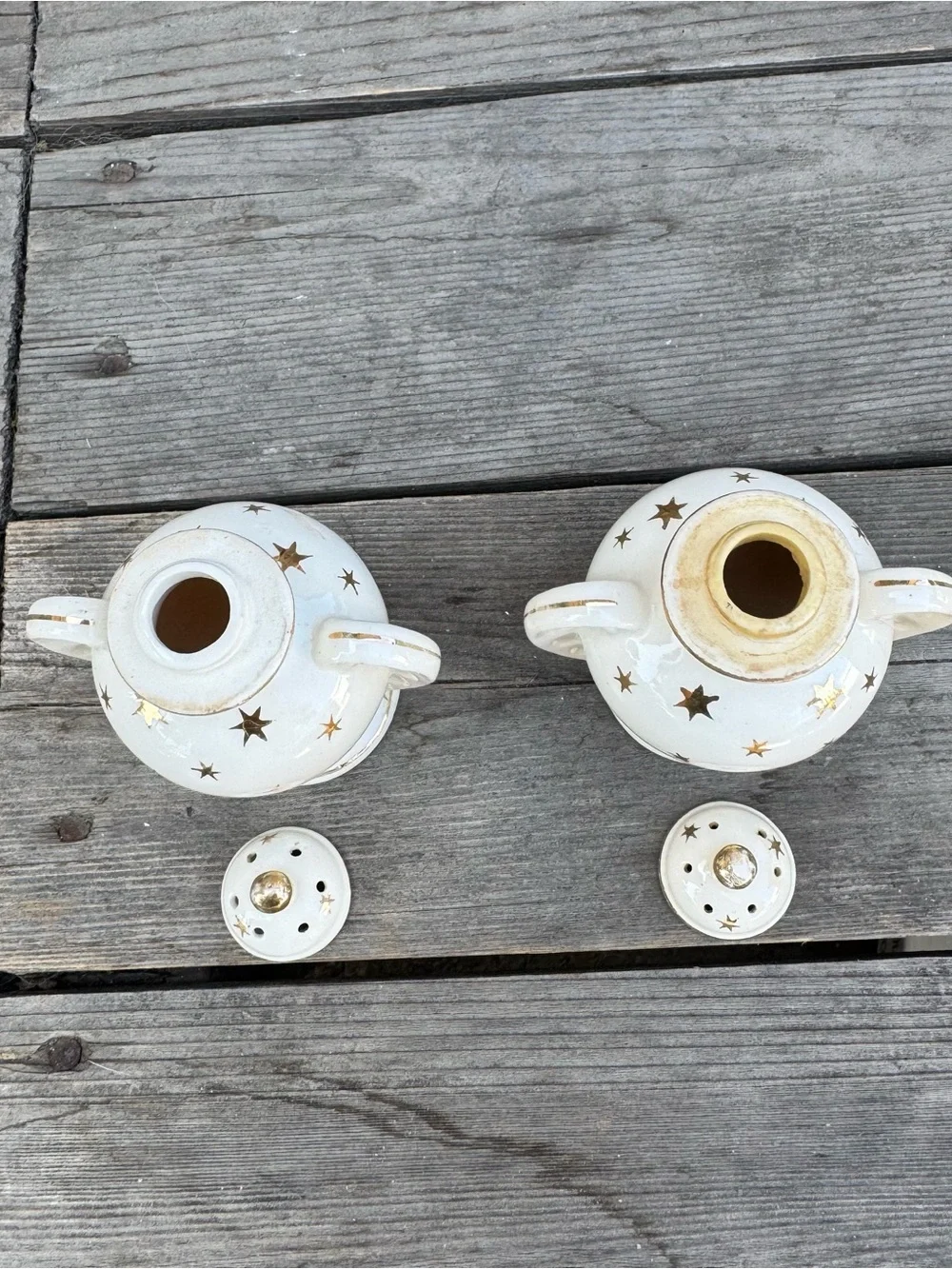 Noritake White Ceramic Star-Accented Salt & Pepper Shakers with Gold Trim